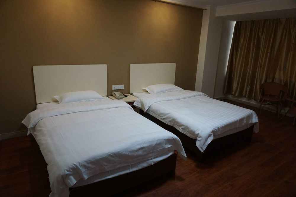 Madras Hotel Guangzhou Exteriör bild