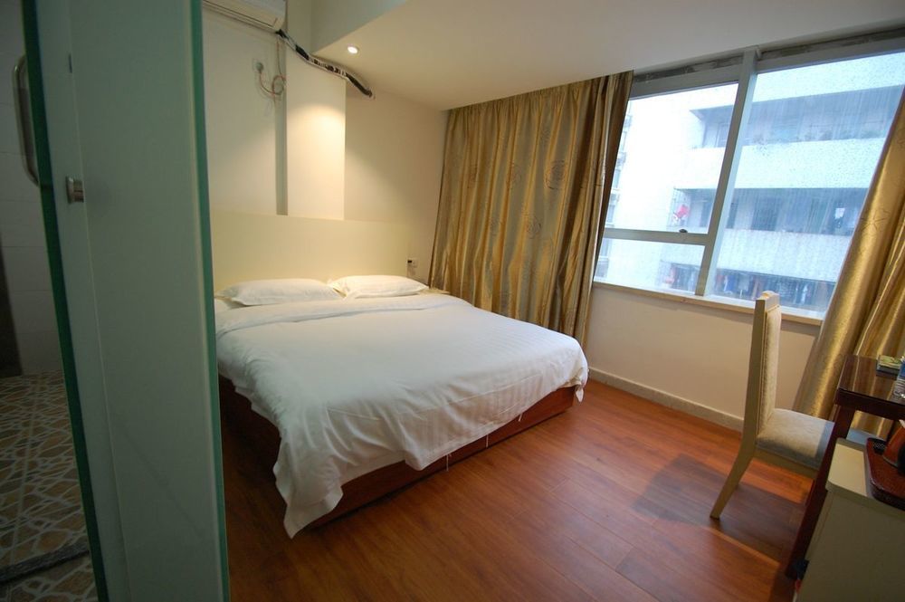 Madras Hotel Guangzhou Exteriör bild